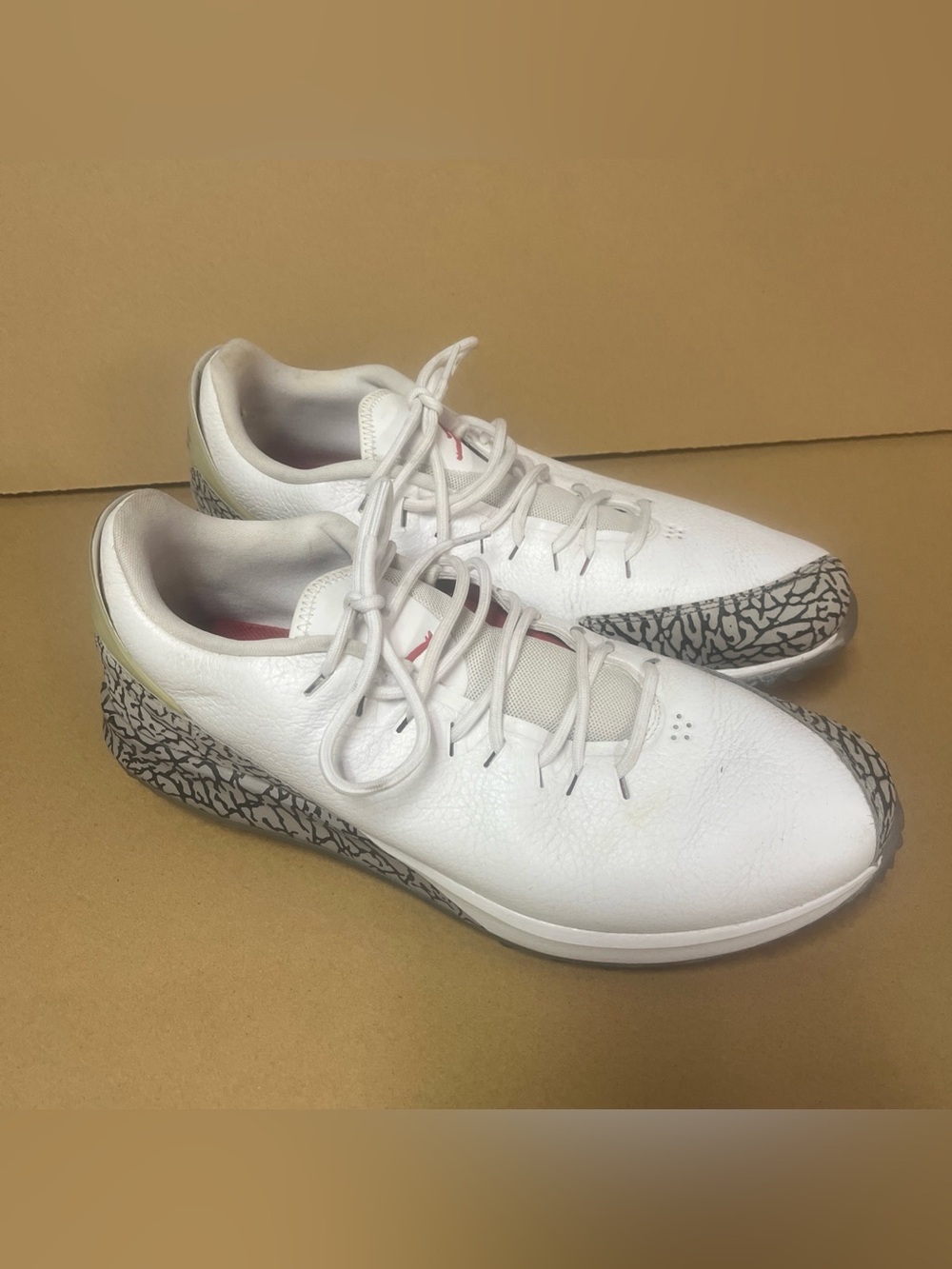 Nike Jordan Spikeless Golf Shoes Mens 11 White Elephant Print Cement AR7995-100